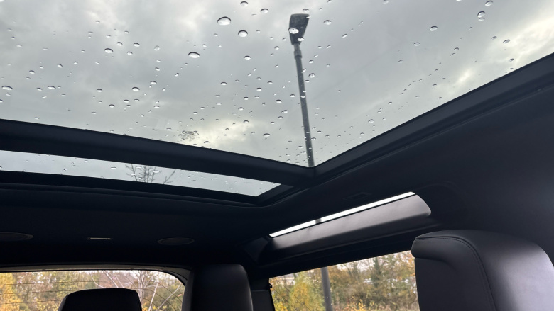 Land Rover Defender 3.0 D350 X-Dynamic HSE 90 3dr Auto Diesel Estate